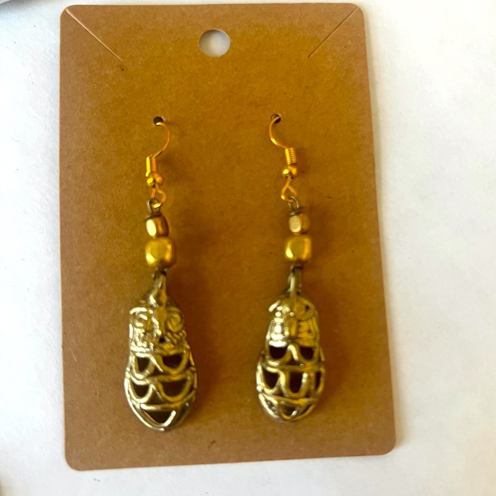 Beautiful vintage style Earrings